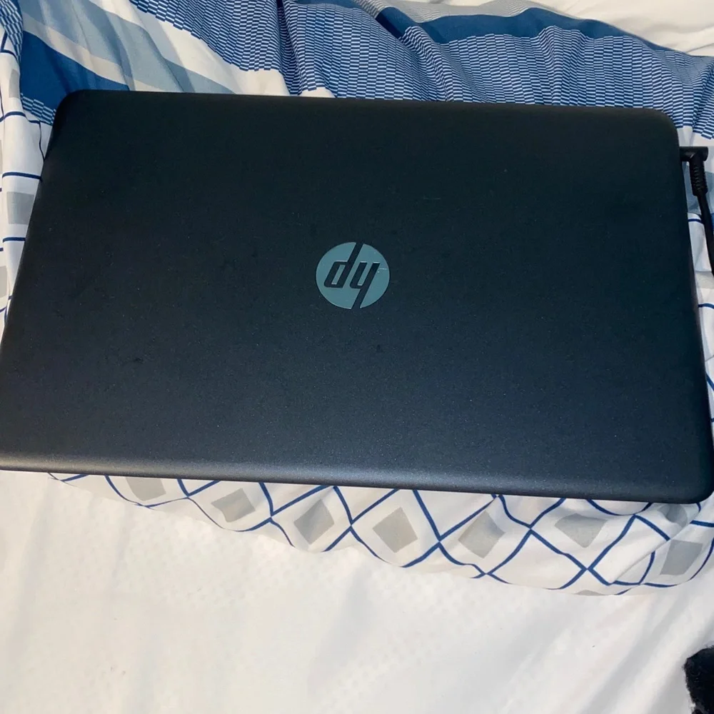 HP PAVILLION LAPTOP WITH TOUCH SCREEN 1TB memory Disc drive CD BURNER